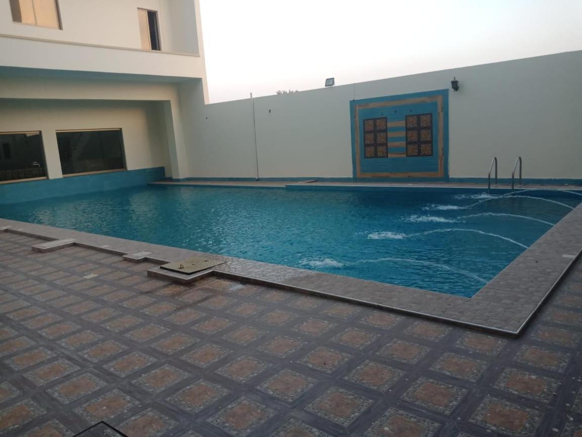 Shahi Palace Hotel Chichawatni 外观 照片